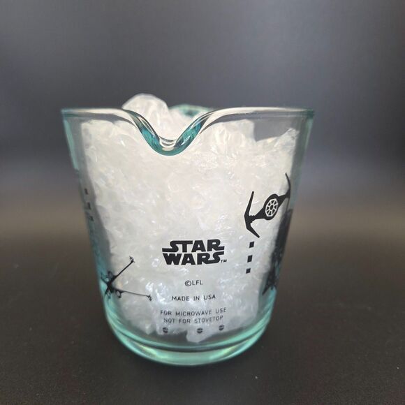 Pyrex x Star Wars Measuring Cup 2 Cups Darth Vader R2-D2 - Picture 4 of 5